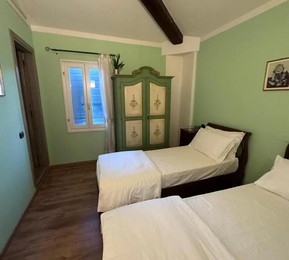 Hacienda De Leon Hotell Isola della Scala Värdshus