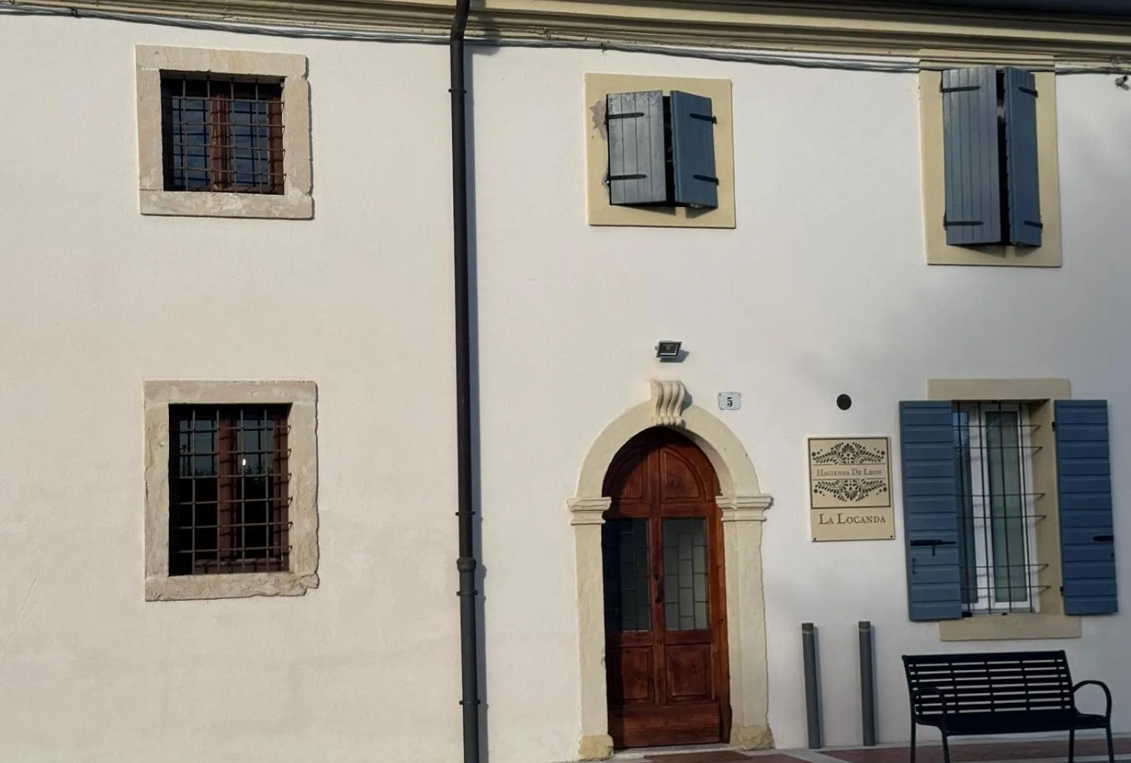 Värdshus Hacienda De Leon Hotell Isola della Scala Italien